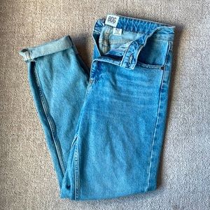 Urban Outfitters - BDG Mom Jeans